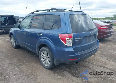 2012 Subaru Forester 2.5X Premium из США, поврежденный, VIN JF2SHADC0CH440660